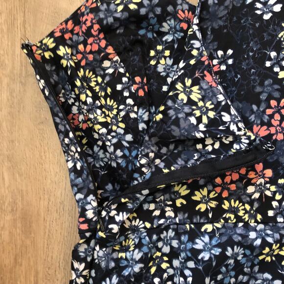 Banana Republic Dress Womens 6 Black Floral Print Sleeveless A Line Short Whimsy - Picture 9 of 9